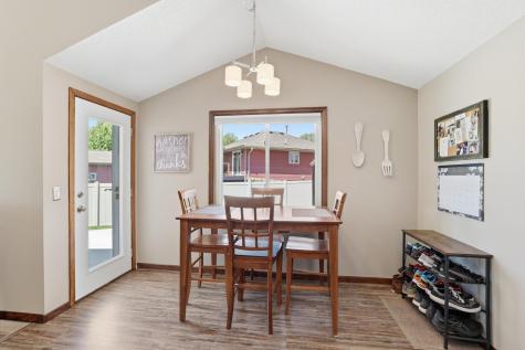 8220 208th Street W Lakeville MN 55044