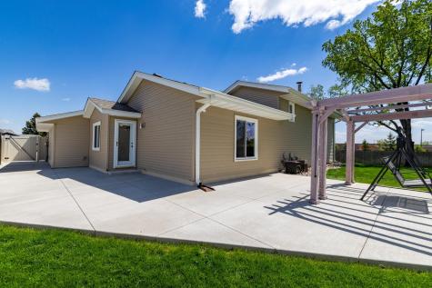 8220 208th Street W Lakeville MN 55044