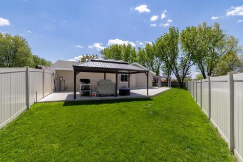 8220 208th Street W Lakeville MN 55044