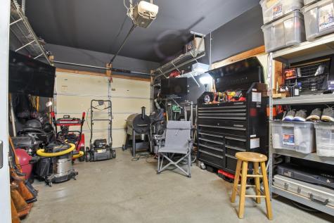 681 W River Drive New London MN 56273