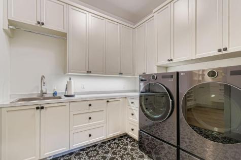 294 Cove Road Hudson WI 54016