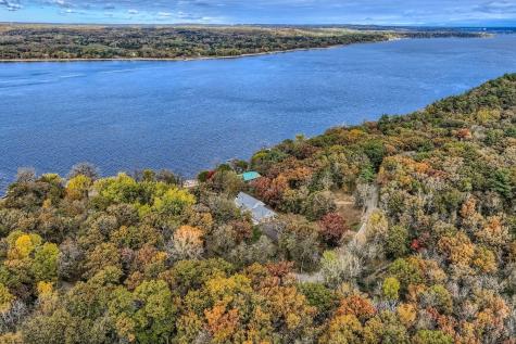 294 Cove Road Hudson WI 54016
