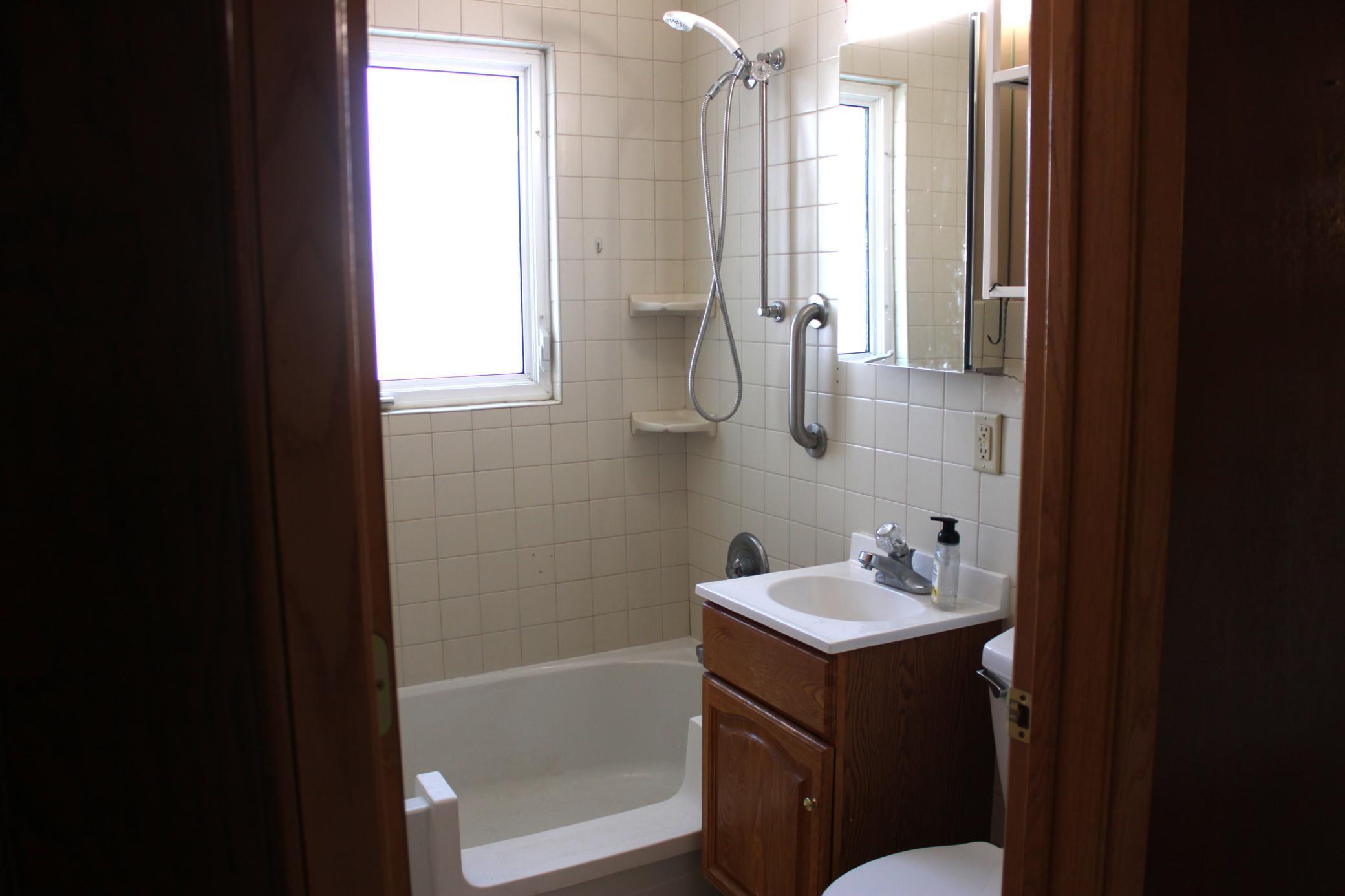 1802 10th Place NE Austin MN 55912