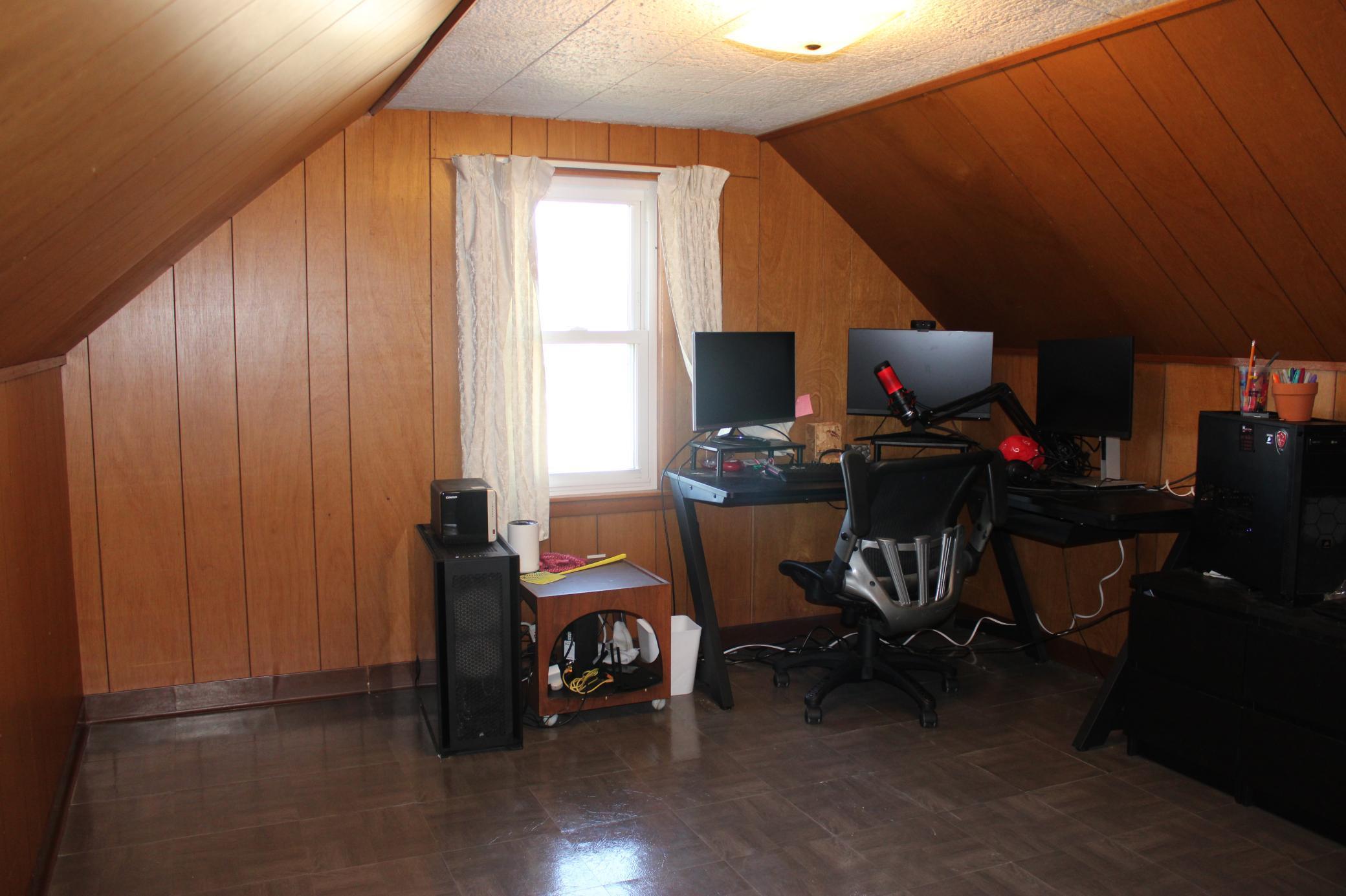 1802 10th Place NE Austin MN 55912