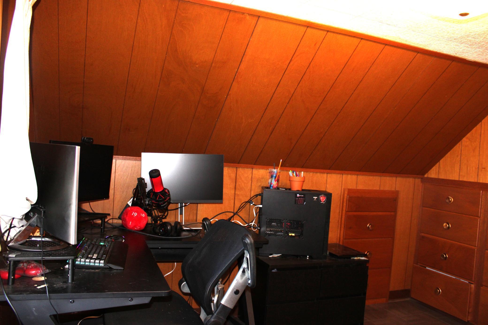 1802 10th Place NE Austin MN 55912