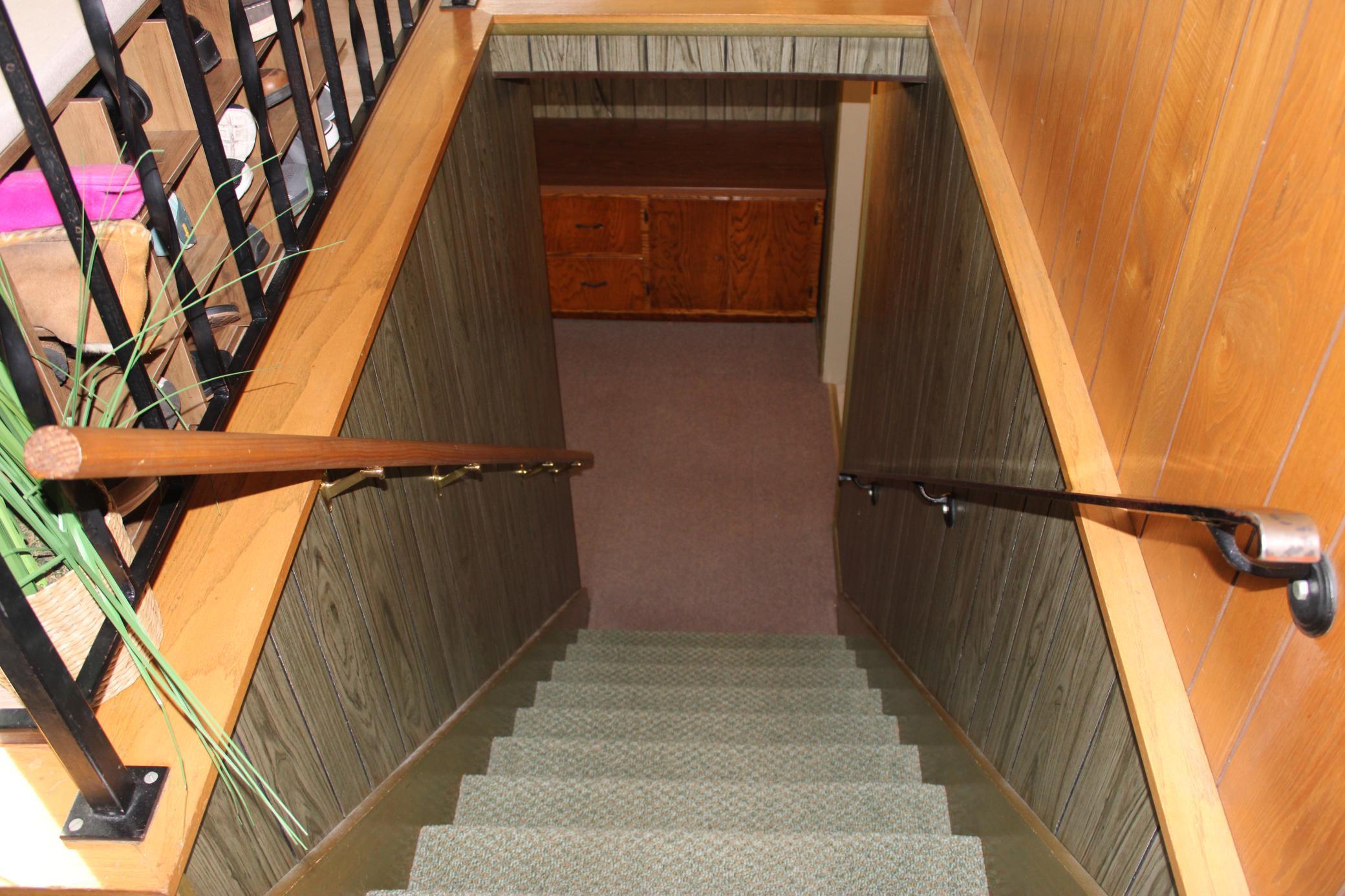 1802 10th Place NE Austin MN 55912