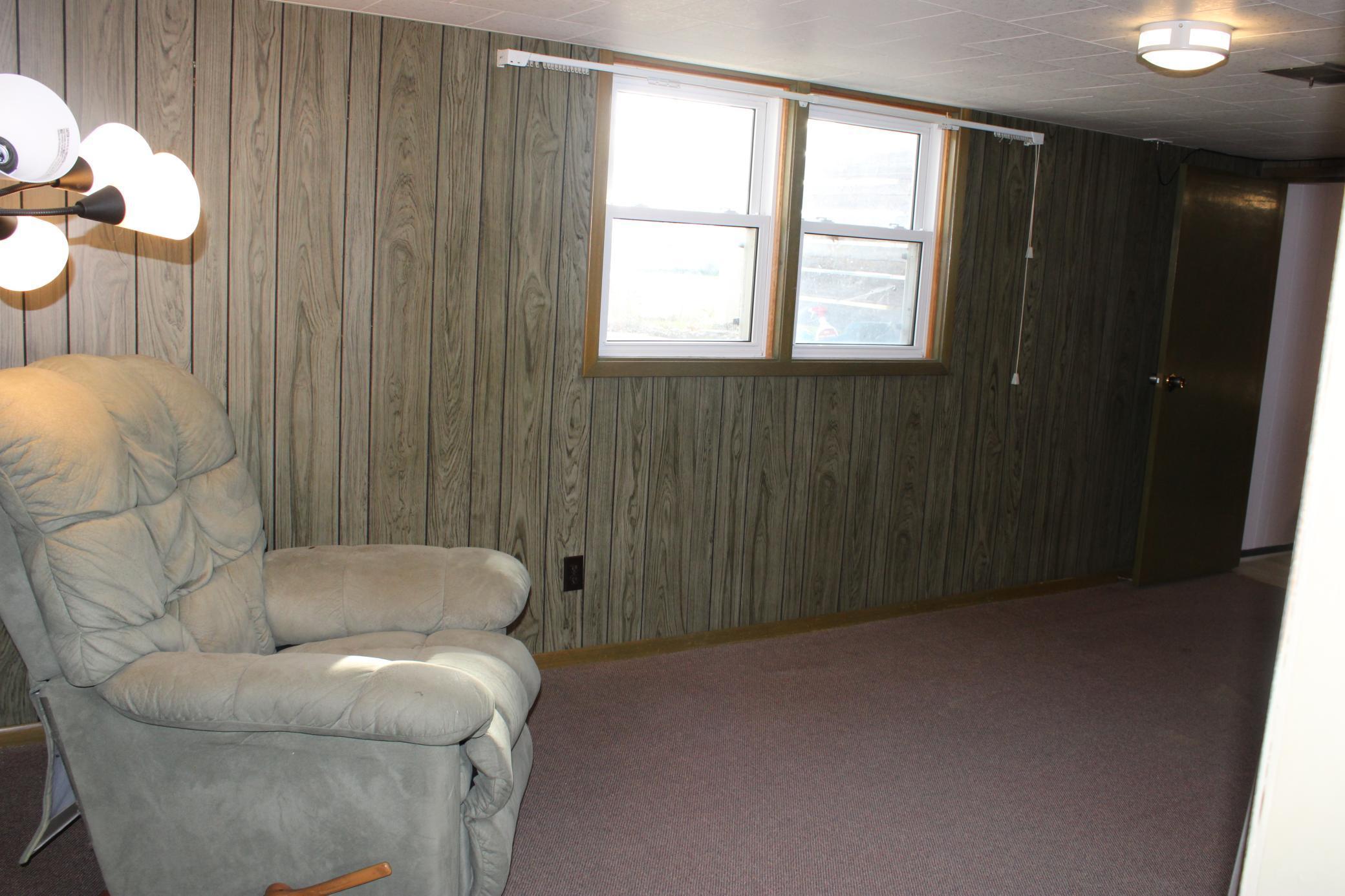 1802 10th Place NE Austin MN 55912