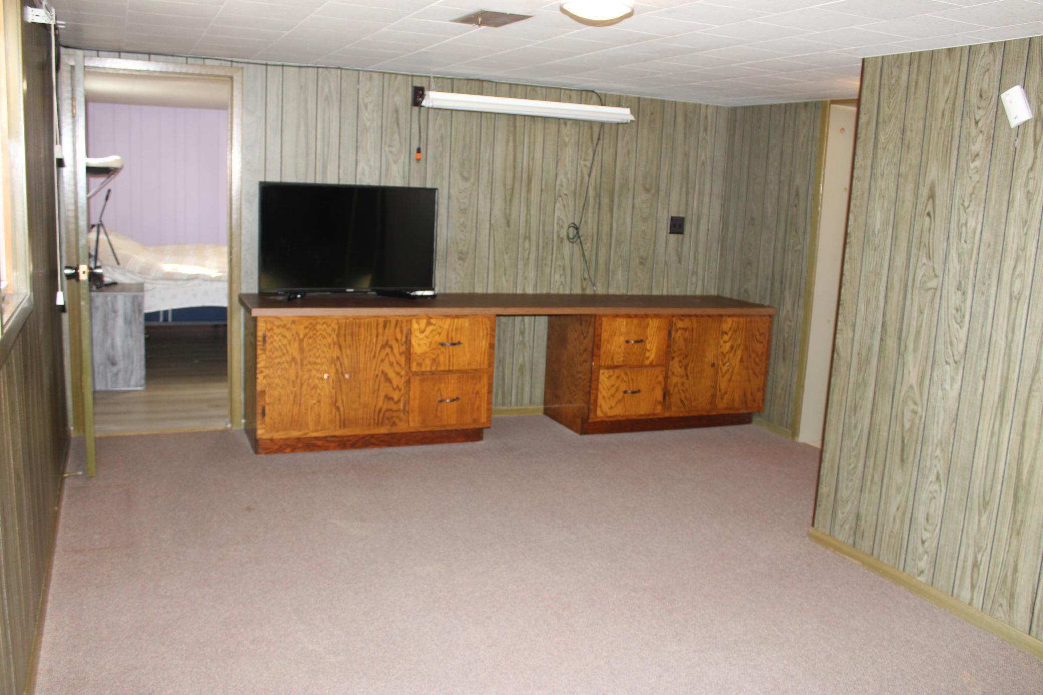 1802 10th Place NE Austin MN 55912