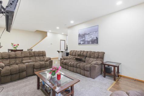 2058 Parkway Avenue Shakopee MN 55379