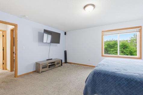 2058 Parkway Avenue Shakopee MN 55379