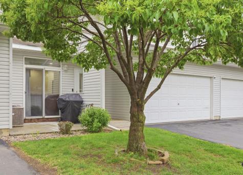 2058 Parkway Avenue Shakopee MN 55379