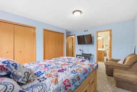 2058 Parkway Avenue Shakopee MN 55379