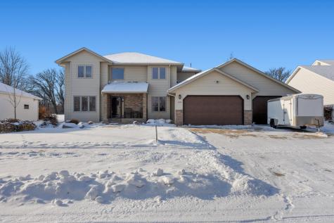 4213 S Rivershore Drive Moorhead MN 56560