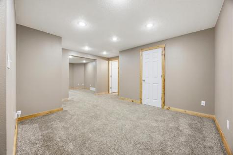 4213 S Rivershore Drive Moorhead MN 56560