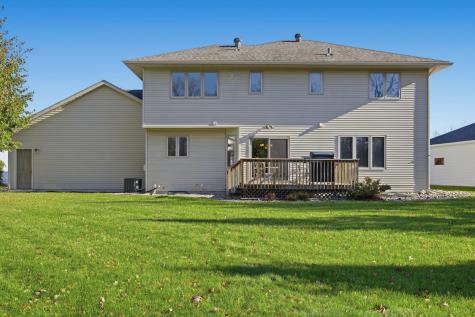 4213 S Rivershore Drive Moorhead MN 56560
