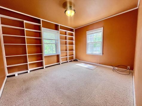26 Birch Street NE New London MN 56273