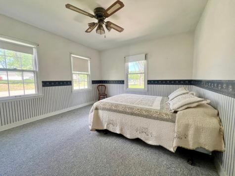 26 Birch Street NE New London MN 56273