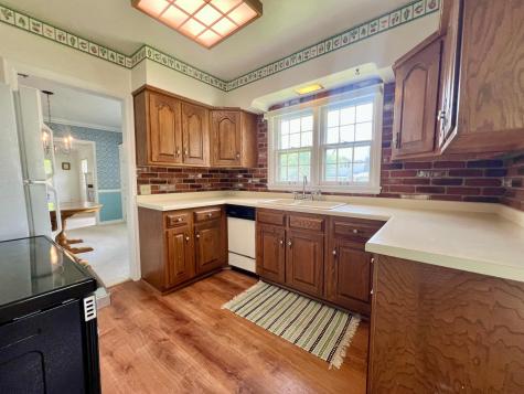 26 Birch Street NE New London MN 56273