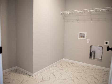 832 2 Avenue S Horace ND 58047