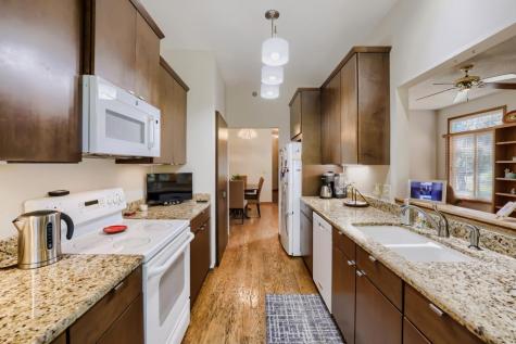 2529 Claremont Drive Mendota Heights MN 55120