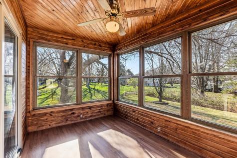 709 83rd Avenue N Brooklyn Park MN 55444