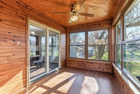 709 83rd Avenue N Brooklyn Park MN 55444