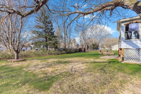 709 83rd Avenue N Brooklyn Park MN 55444