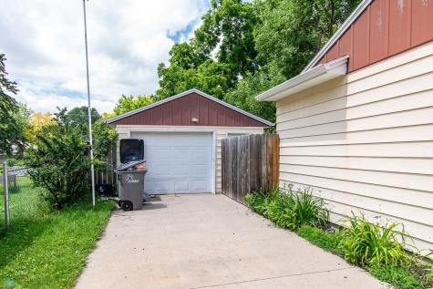 1421 17th Street S Moorhead MN 56560