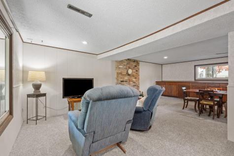 6605 Chesshire Lane N Maple Grove MN 55311