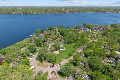 6605 Chesshire Lane N Maple Grove MN 55311