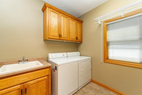 2827 Oakview Drive NE Rochester MN 55906