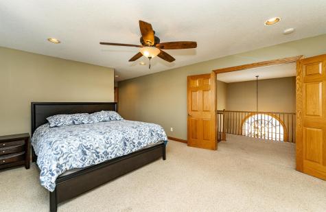 2827 Oakview Drive NE Rochester MN 55906