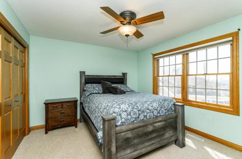 2827 Oakview Drive NE Rochester MN 55906