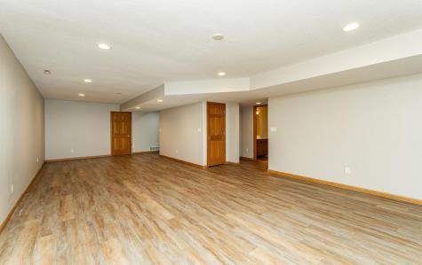 2827 Oakview Drive NE Rochester MN 55906
