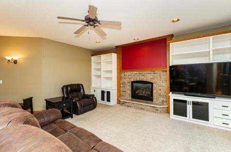 2827 Oakview Drive NE Rochester MN 55906