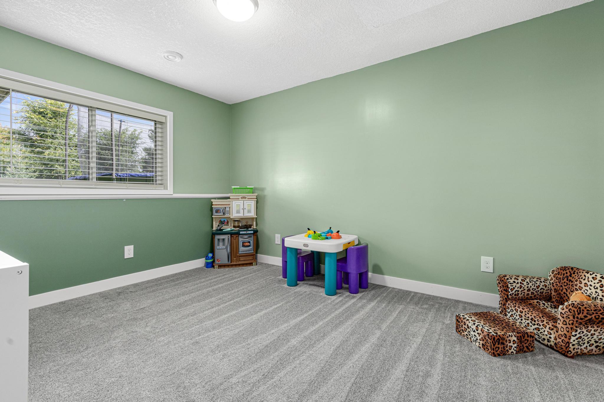 1253 152nd Avenue NW Andover MN 55304