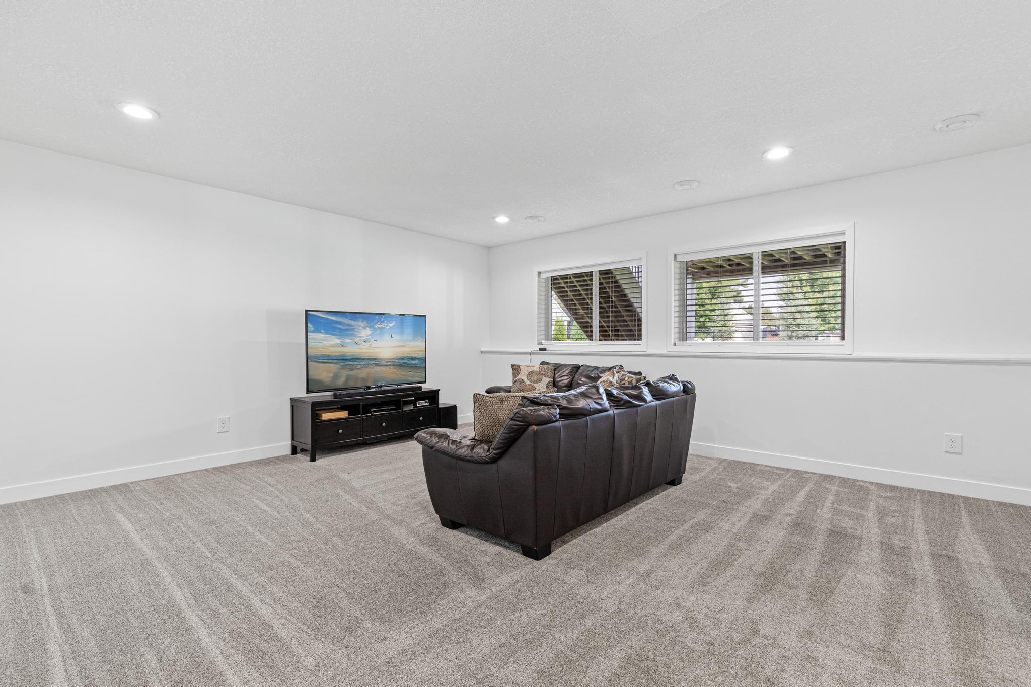 1253 152nd Avenue NW Andover MN 55304