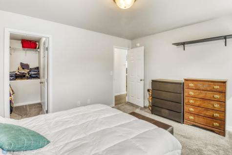 1022 Albert Drive W West Fargo ND 58078
