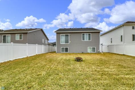 1022 Albert Drive W West Fargo ND 58078