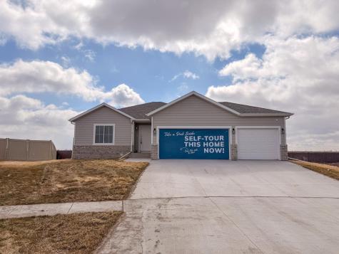 885 2nd Avenue Horace ND 58047