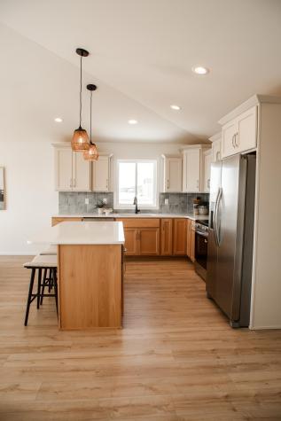 885 2nd Avenue Horace ND 58047