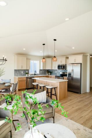 885 2nd Avenue Horace ND 58047