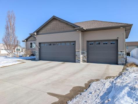6810 24 Street S Fargo ND 58104