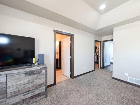 6810 24 Street S Fargo ND 58104