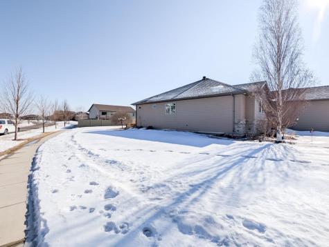 6810 24 Street S Fargo ND 58104