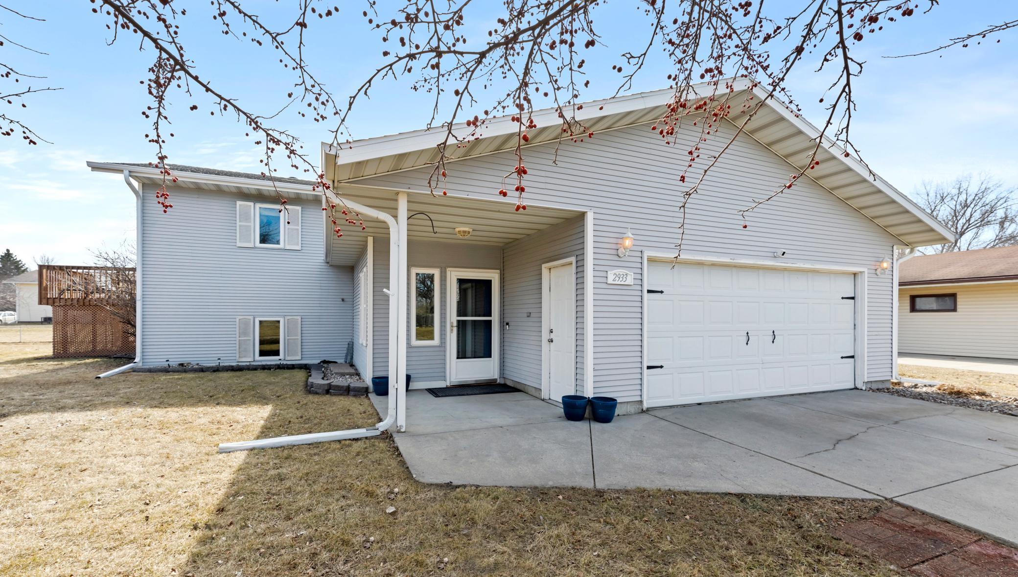 2933 Heatherwood Circle S Moorhead MN 56560