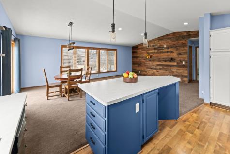 2933 Heatherwood Circle S Moorhead MN 56560