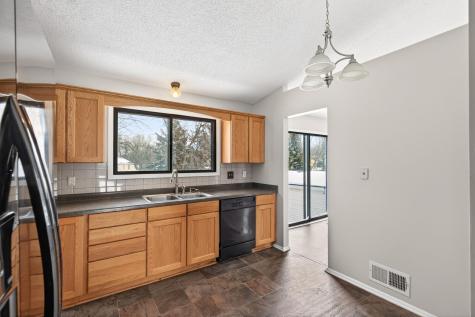 7062 Sherwood Road Woodbury MN 55125