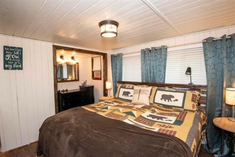 89 Boulder Boulevard Hovland MN 55606