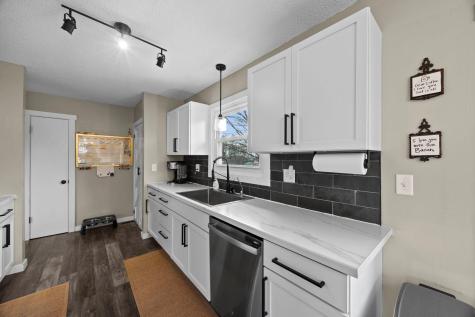 18365 234th Circle Hutchinson MN 55350